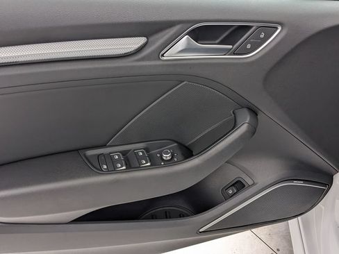 Used 2018 Audi A3 e-tron Prestige w/ Prestige Package FWD image 25