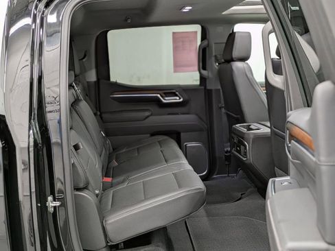 Used 2024 GMC Sierra 1500 Denali AWD/4WD image 33