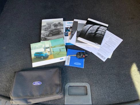 Used 2017 Ford Escape S FWD image 33
