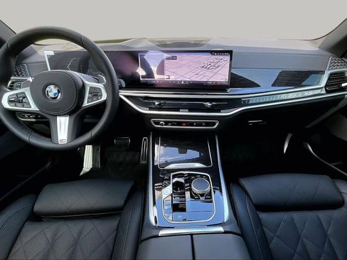 Used 2026 BMW X5 sDrive40i w/ M Sport Package RWD image 14