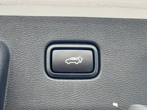 Used 2023 Kia Sportage SX image 13