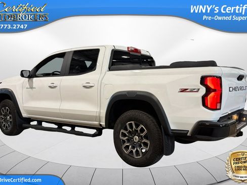 Used 2023 Chevrolet Colorado Z71 w/ Z71 Convenience Package 2 AWD/4WD image 8