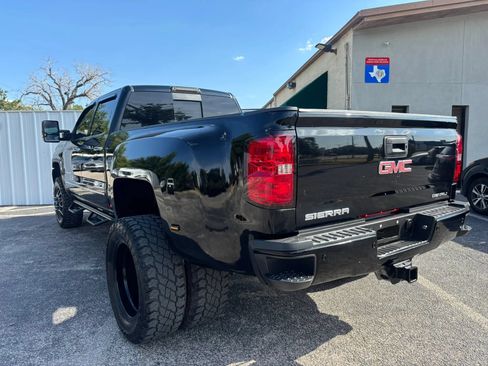 Used 2019 GMC Sierra 3500 Denali w/ Duramax Plus Package AWD/4WD image 3