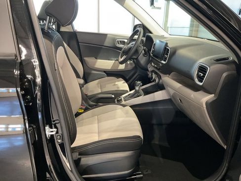 New 2026 Hyundai Venue SEL image 21