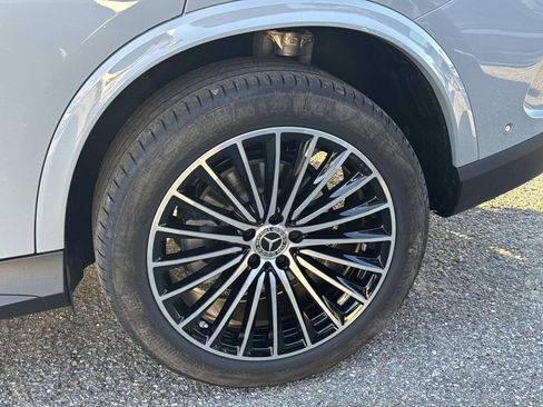 Used 2026 Mercedes-Benz GLC 300 4MATIC image 3