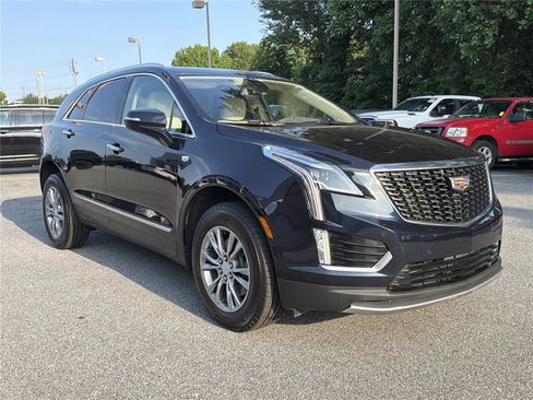 Used 2022 Cadillac XT5 Premium Luxury FWD image 3