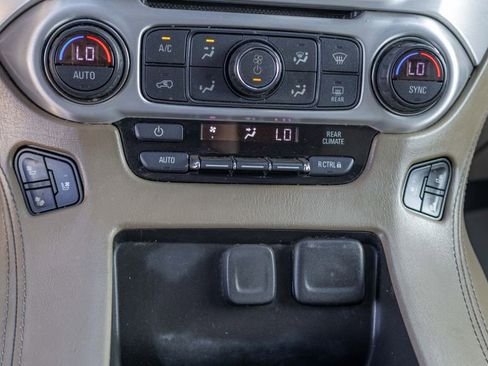 Used 2018 GMC Yukon XL SLT w/ Open Road Package image 29