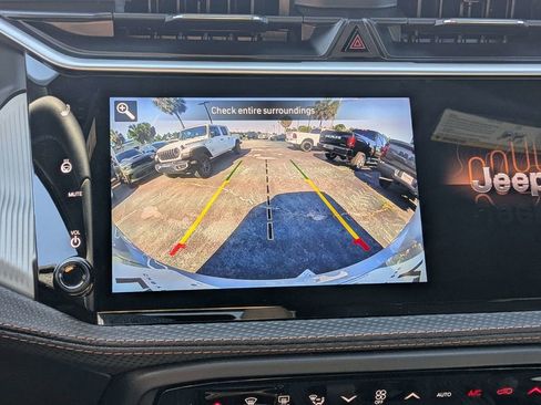 New 2026 Jeep Cherokee Limited AWD/4WD image 30