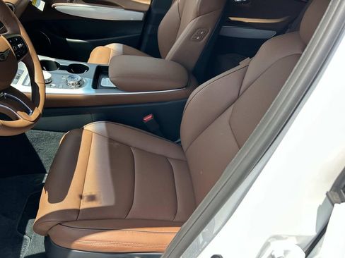New 2026 Genesis GV70 2.5T Advanced AWD/4WD image 13