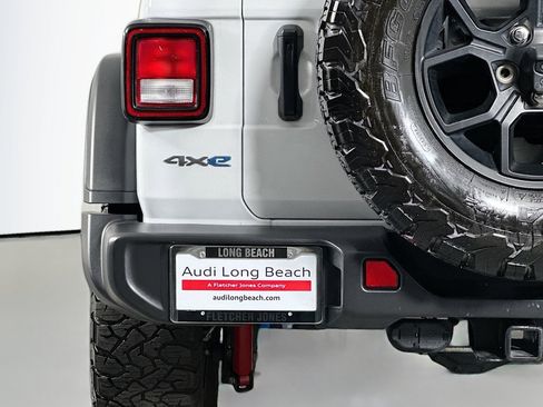 Used 2024 Jeep Wrangler Unlimited AWD/4WD image 17