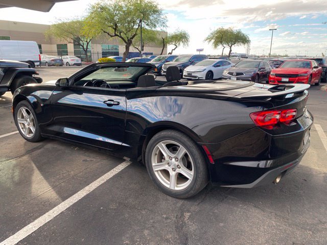 Used 2023 Chevrolet Camaro LT RWD image 2