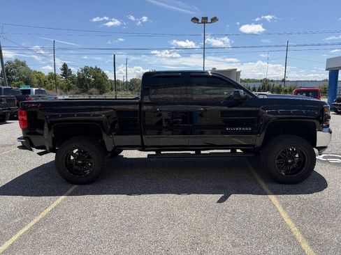 Used 2018 Chevrolet Silverado 1500 LT AWD/4WD image 8