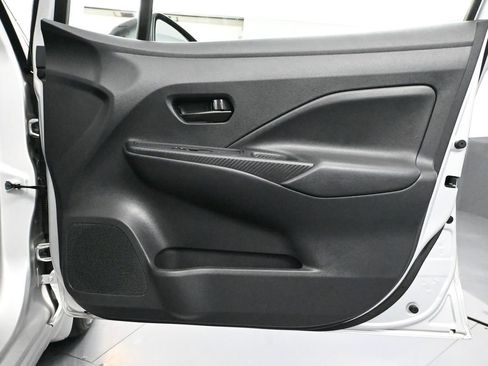 Used 2024 Nissan Versa S w/ S Plus Package image 43