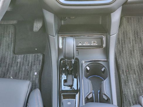 Certified 2026 Subaru Ascent Limited Bronze image 18