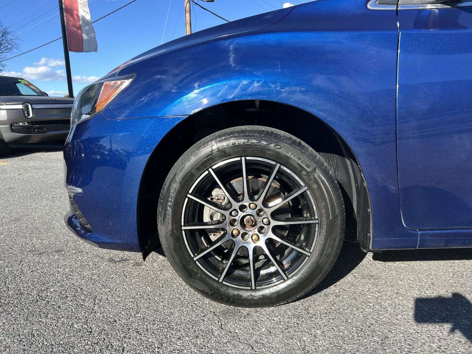 Used 2018 Nissan Sentra SV FWD image 12
