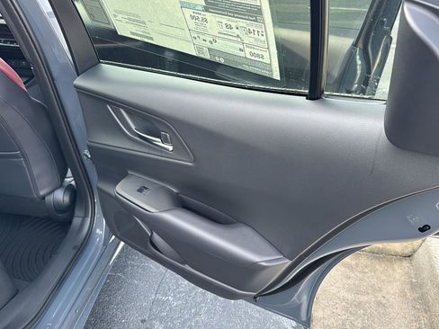 New 2025 Toyota Prius Plug-In Hybrid image 13