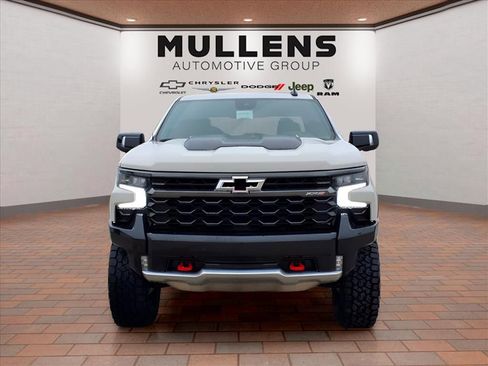 New 2026 Chevrolet Silverado 1500 ZR2 image 2