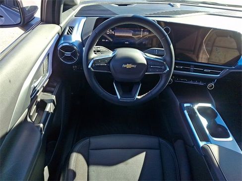 Used 2024 Chevrolet Equinox EV LT image 11