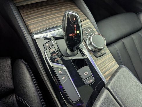 Used 2018 BMW 540i image 8