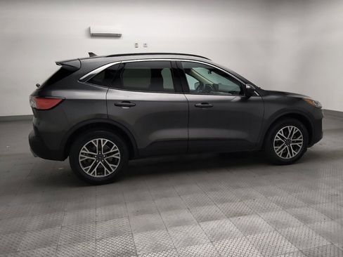 Used 2020 Ford Escape SEL image 10