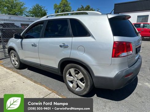 Used 2012 Kia Sorento EX w/ EX V6 Premium Pkg AWD/4WD image 3