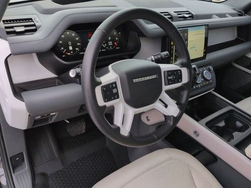 Used 2024 Land Rover Defender 130 S image 2