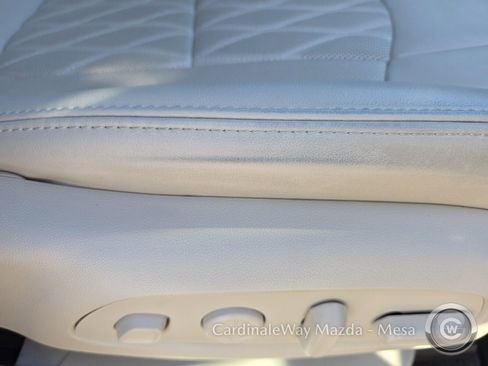 Used 2023 Buick Enclave Avenir w/ Avenir Technology Package image 34