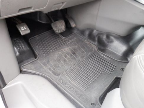 Used 2019 Nissan NV 3500 S image 15