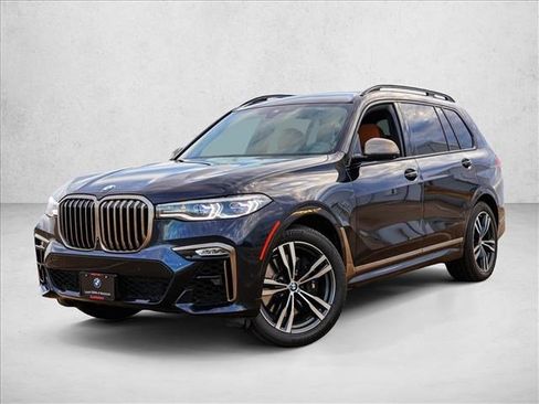 Used 2022 BMW X7 M50i w/ Dynamic Handling Package image 1