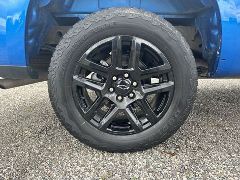 Used 2023 Chevrolet Silverado 1500 RST AWD/4WD image 8
