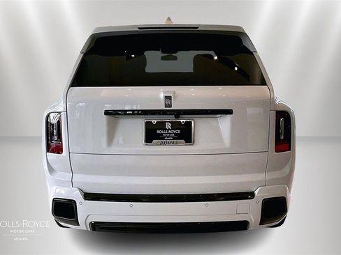 New 2026 Rolls-Royce Cullinan Black Badge image 4