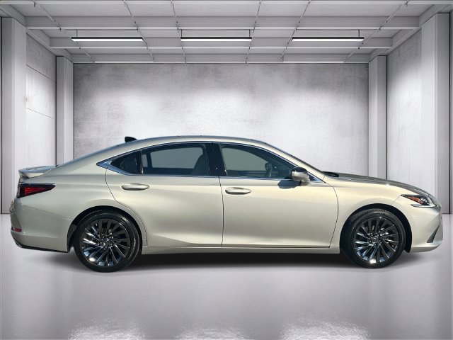 Certified 2024 Lexus ES 350 Ultra Luxury w/ Accessory Package (Z2) FWD image 2