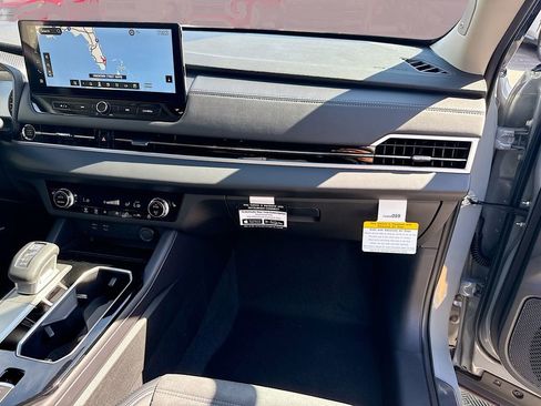 New 2026 Mitsubishi Outlander SE image 30