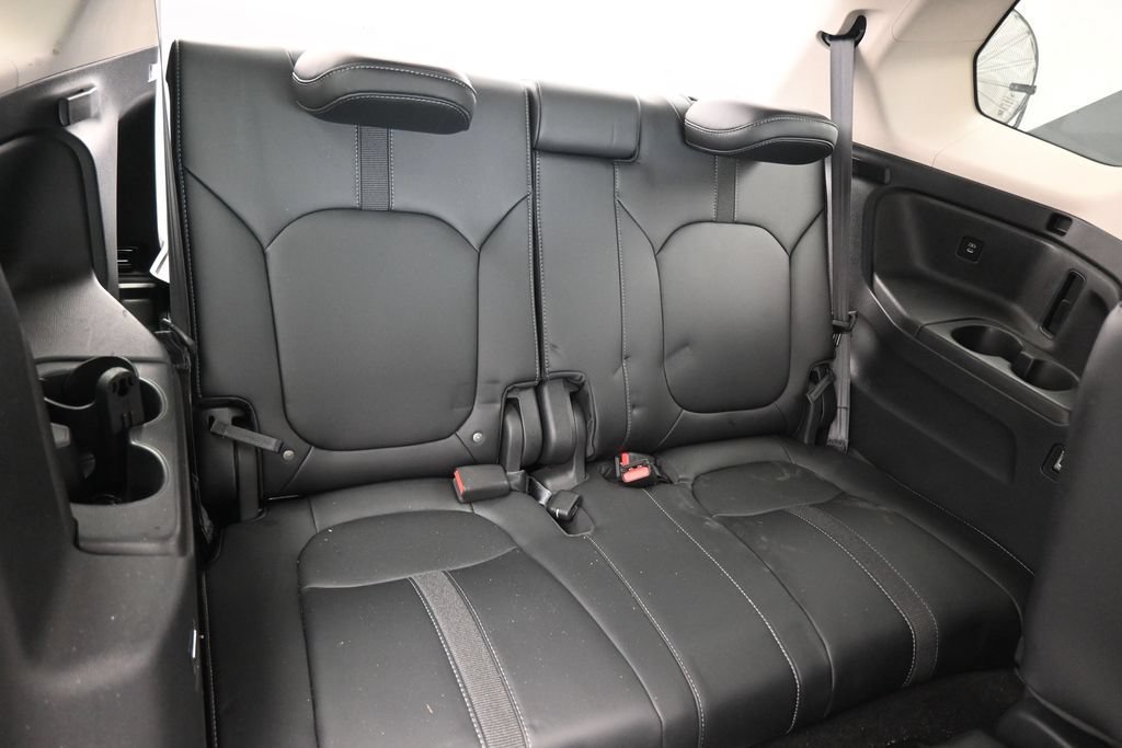 Used 2025 Honda Pilot EX-L image 41