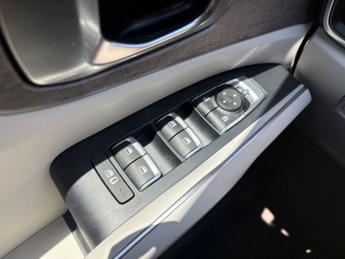 Used 2023 Kia Sorento EX w/ Panoramic Sunroof Package FWD image 41