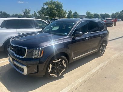 Used 2025 Kia Telluride EX w/ EX Captain's Chair Package