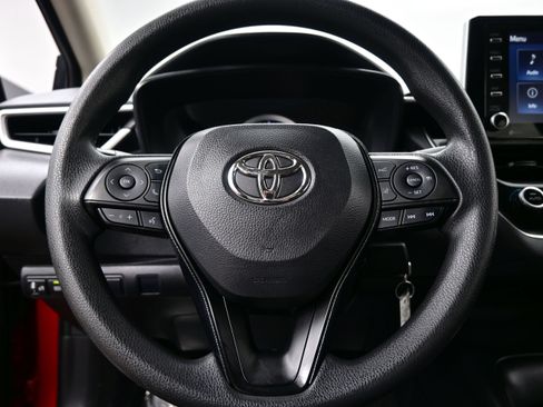 Used 2021 Toyota Corolla LE FWD image 21