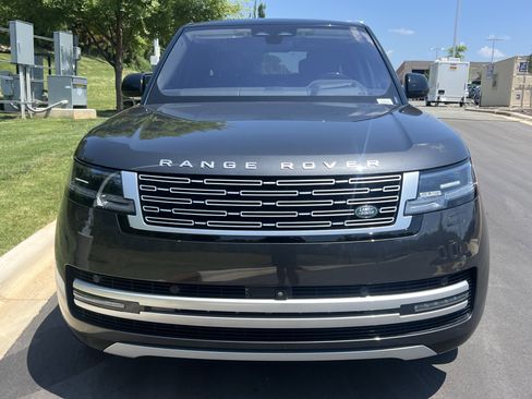 Certified 2023 Land Rover Range Rover Long Wheelbase Autobiography AWD/4WD image 10