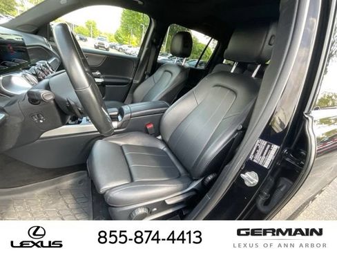 Used 2022 Mercedes-Benz GLB 250 4MATIC image 12