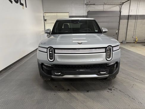 Used 2023 Rivian R1T Adventure image 3