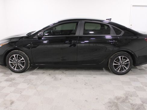 Used 2024 Kia Forte LXS image 27