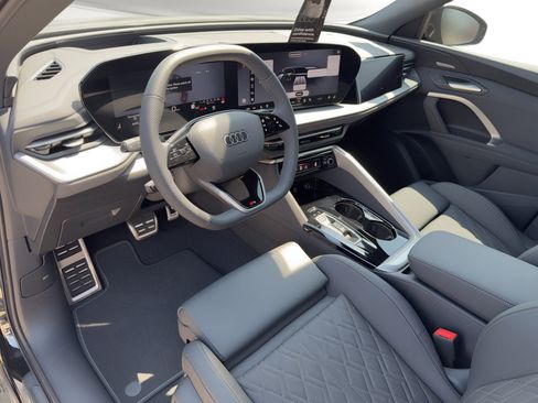 New 2026 Audi SQ5 Premium Plus AWD/4WD image 4