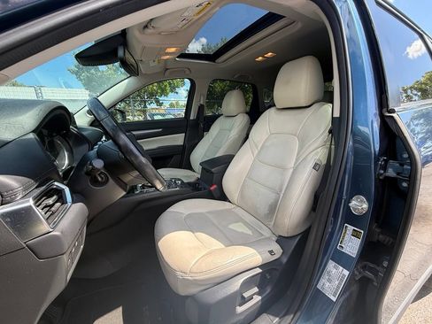 Used 2018 MAZDA CX-5 Touring w/ Preferred Equipment Package FWD image 4