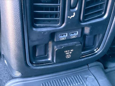 Used 2020 Jeep Grand Cherokee Limited AWD/4WD image 30