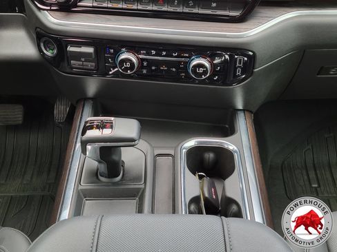 Used 2025 GMC Sierra 1500 SLT w/ SLT Premium Plus Package AWD/4WD image 22