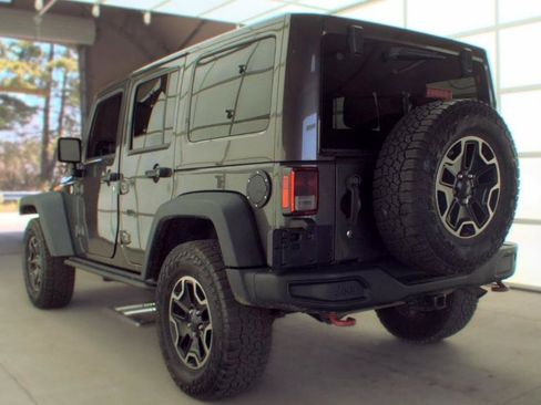 Used 2016 Jeep Wrangler Unlimited Rubicon AWD/4WD image 5