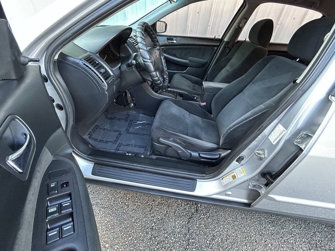 Used 2007 Honda Accord VP image 27