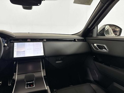 New 2026 Land Rover Range Rover Velar Dynamic SE image 32