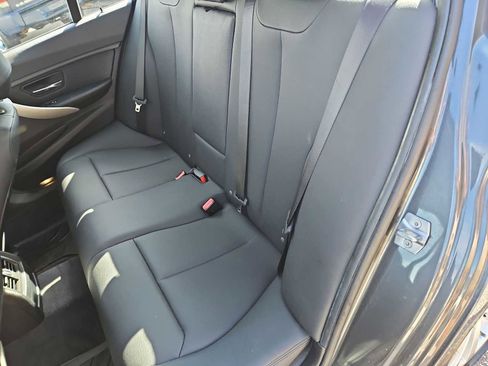 Used 2016 BMW 320i Sedan RWD image 21