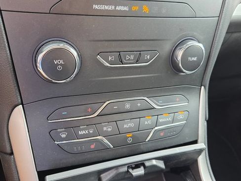 Used 2019 Ford Edge SEL w/ Equipment Group 201A FWD image 20